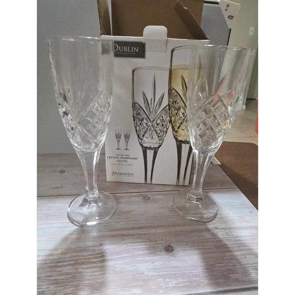 Godinger Dublin Shannon‎ Crystal Champagne Flutes - Set of 2 - In Box